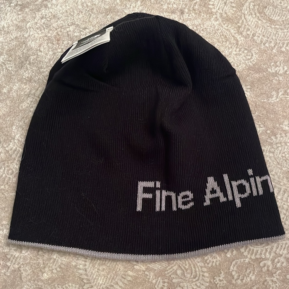 Brand New The North Face Gray & Black Reversible Highline Knit Beanie Winter Hat - Picture 7 of 11